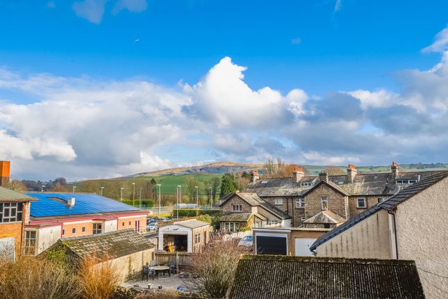 32 Crescent Green, Kendal photo 2