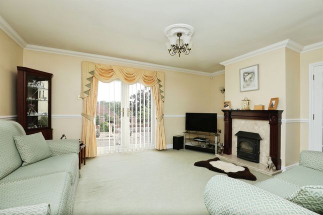 10, Breydon Drive, NORWICH photo 3