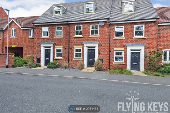 3-bed house on Pach Way, Fernwood, Newark, £1,100/mo