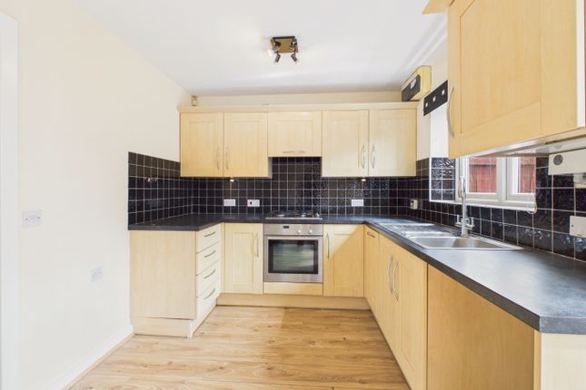 51 Flanders Red, Hull, East Riding of Yorkshire photo 3