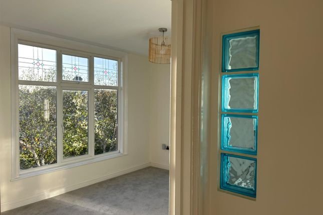 34 Alphington Road, Exeter photo 2