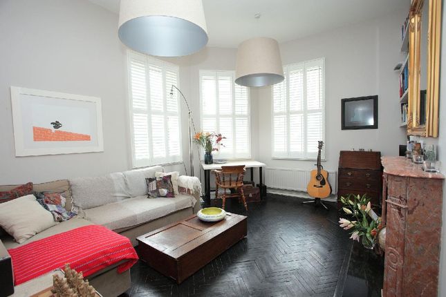 Thumbnail Flat for sale in Derbyshire Street, London