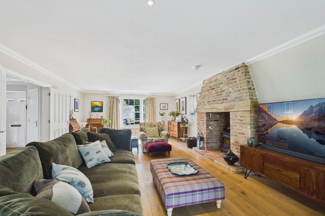 4, Priory Meadows, Saxmundham photo 3