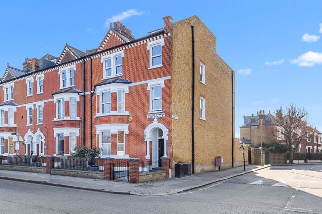 Thumbnail Property for sale in Clapham Common West Side, London