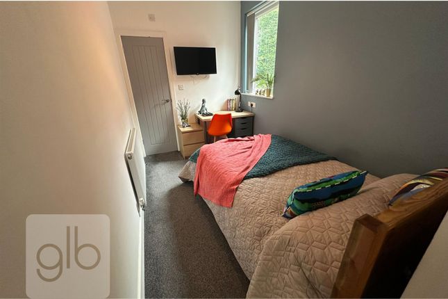 Room 4 41, St Georges Road, Coventry photo 2