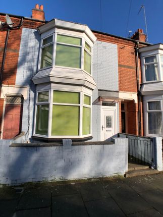 Thumbnail Shared accommodation to rent in Winchester Avenue, Leicester