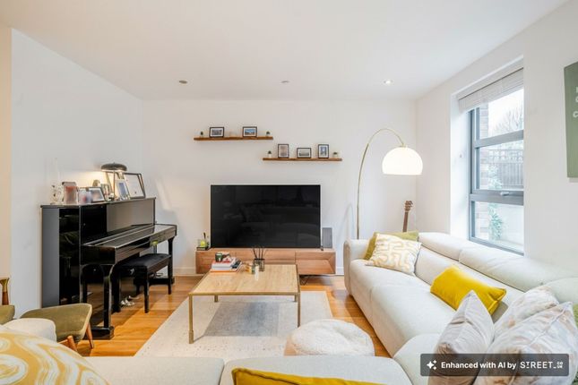 Flat 1, Alwen Court, London photo 4