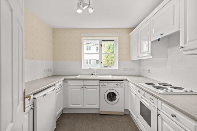 11 Windsor Gardens, Auchterarder photo 3