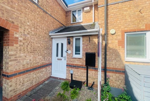 End terrace house for sale in Deepwell Bank, Halfway, Sheffield