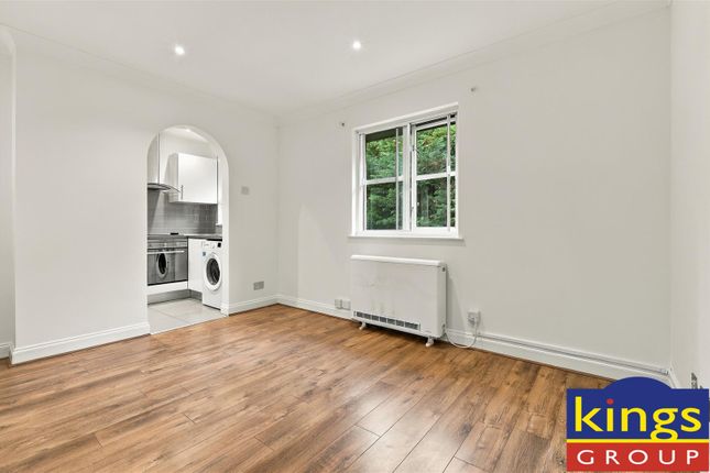 70, Hickory Close, Edmonton photo 2