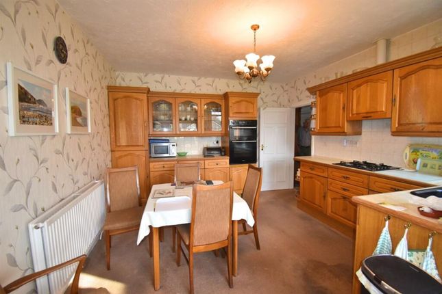 136 Macclesfield Road, High Peak photo 3