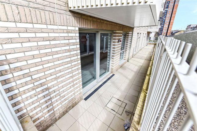 Plot 0136, 1, Dukes Road, London photo 5