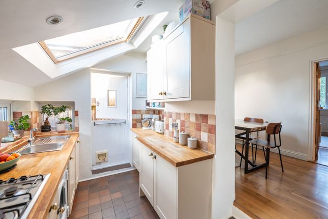 147 Sandcross Lane, Reigate photo 5