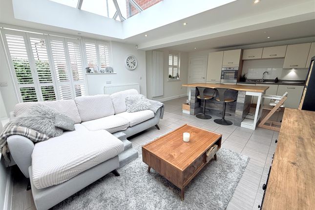 13, Maygreen Avenue, Cotgrave photo 2