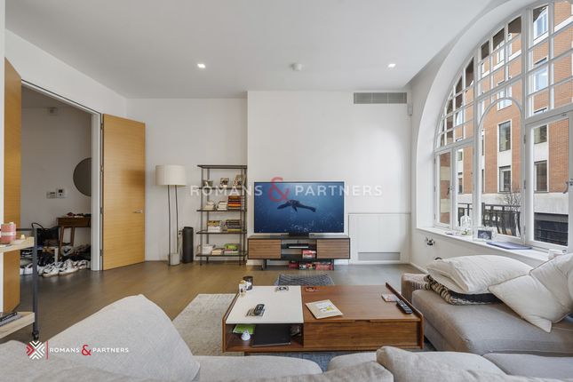 Flat 1 East Castle, 38-40, East Castle Street, London photo 3