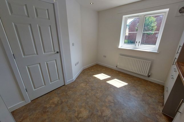 13, Chapel Road, Withington photo 5