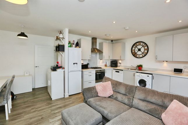 2, Lysander Court, 2, Argus Road, Lee-On-The-Solent photo 2