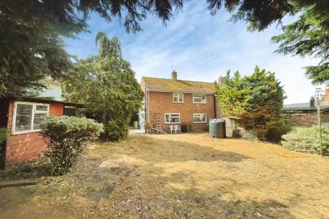 52, Buckenham Drive, King's Lynn photo 3