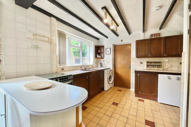 30 Willows Drive, Stoke-On-Trent photo 3