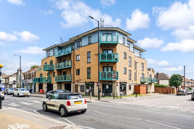 Thumbnail Flat for sale in Narev Court, Enfield