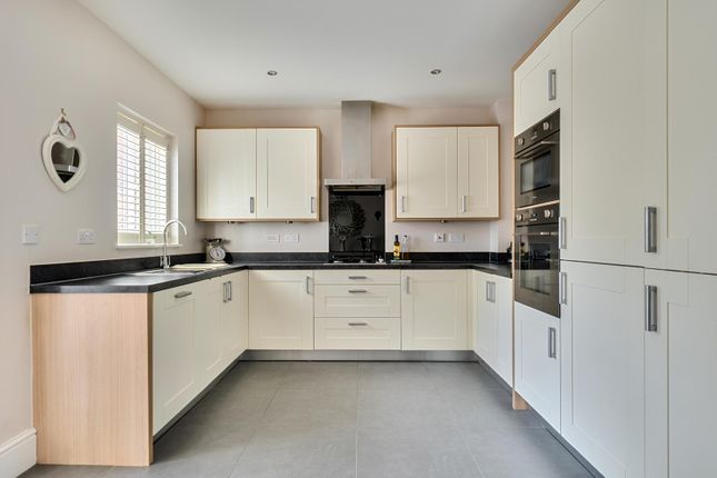 1D, Corn Croft Lane, Devizes photo 3