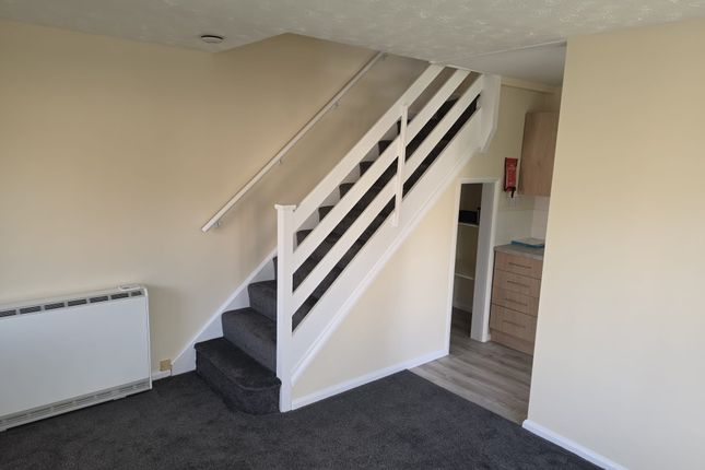Nicholls Way, Roydon photo 2