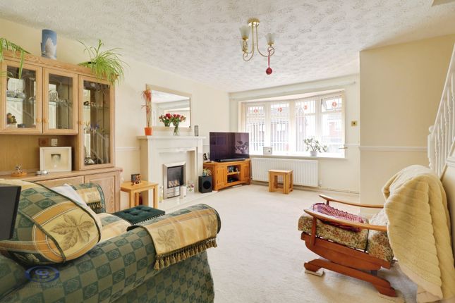 27, Browning Grove, Stoke-On-Trent photo 2