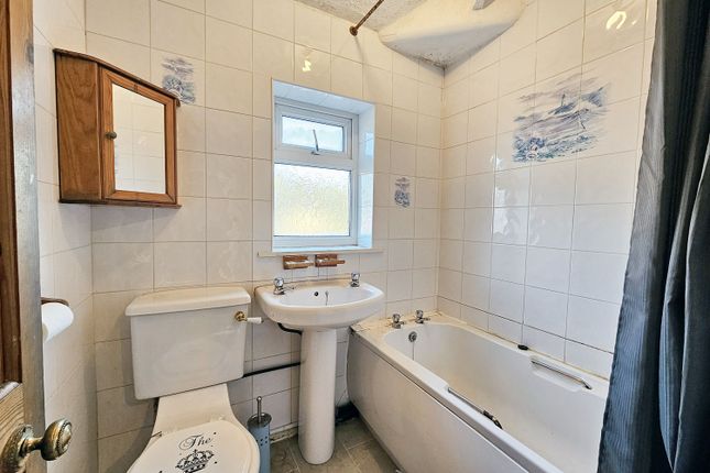 Thumbnail Semi-detached house for sale in June Avenue, Leigh