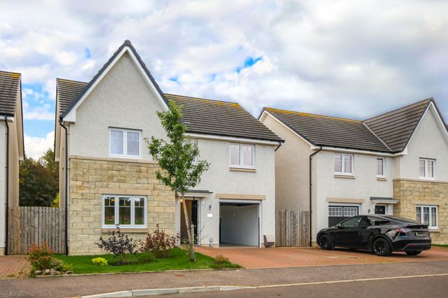 11 Breistonhill View - External Small Skys 2-1