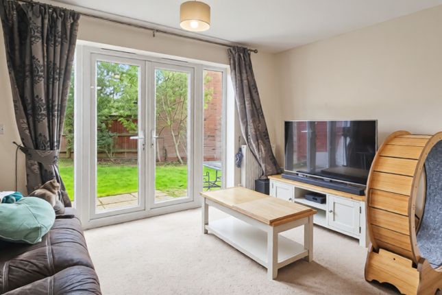 10, Over Road, Cambs photo 2