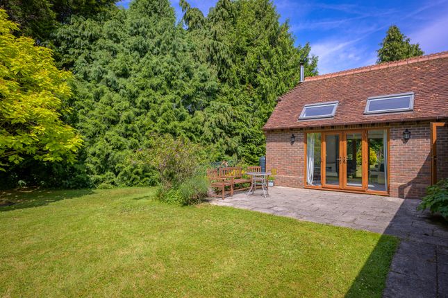 Merryfield, 64-66, Downhouse Road, Waterlooville, Hampshre photo 4