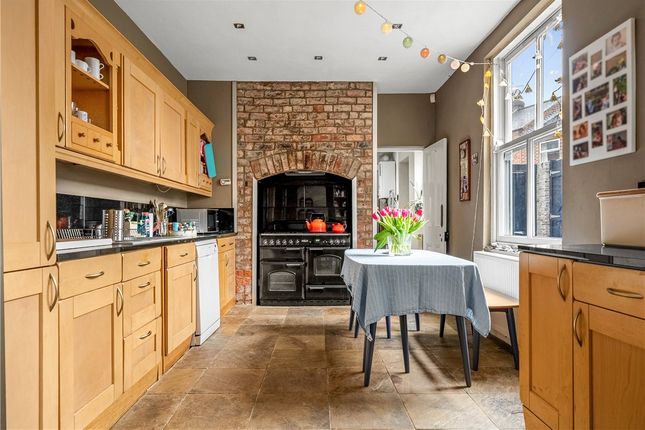 He, 12, Holly Terrace, North Yorkshire photo 3