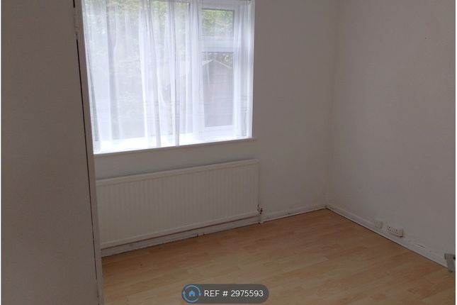 Great Slades, Potters Bar photo 5