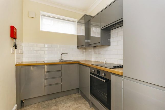 Flat for sale in Lansdown Terrace Lane, Cheltenham