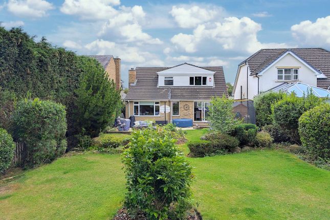 26, Long Fallas Crescent, Brighouse photo 2