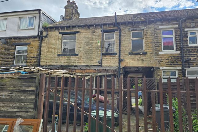 2-bed house on 101, Kershaw Street, Bradford, £40,000