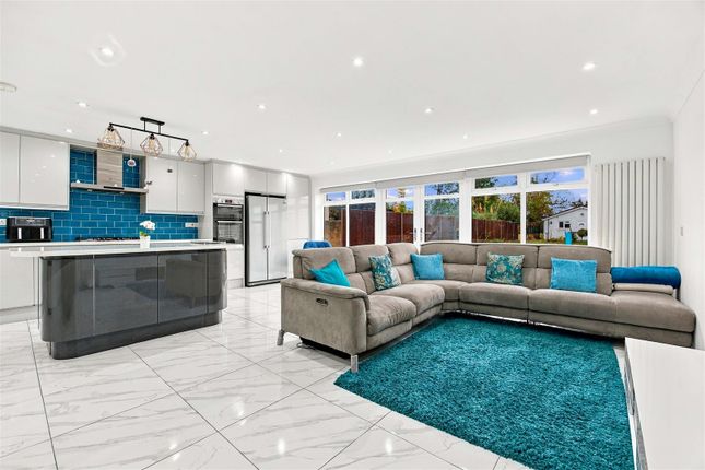 Copperfield Avenue, Hillingdon photo 4