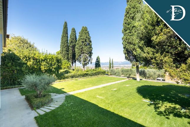 Villa for sale in Via Dei Morelli, Firenze, Toscana