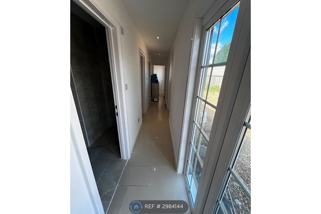 The Paddocks, Vickery Lane Bentley, Farnham photo 5