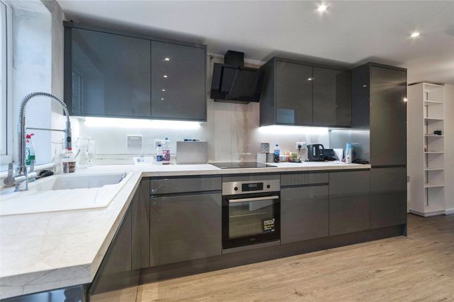 95 Watersmeet,, Grove Road, Hitchin photo 3