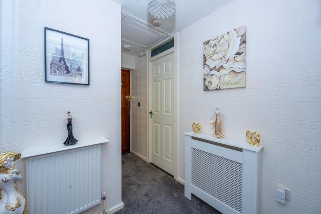 68, Lincoln Way, Prescot photo 2