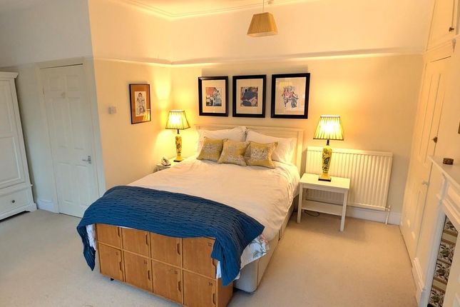 4 Cambridge Drive - 18.Jpg