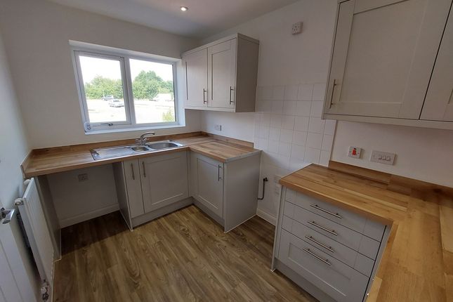 13, Danny Lee Walk, Burghill photo 2