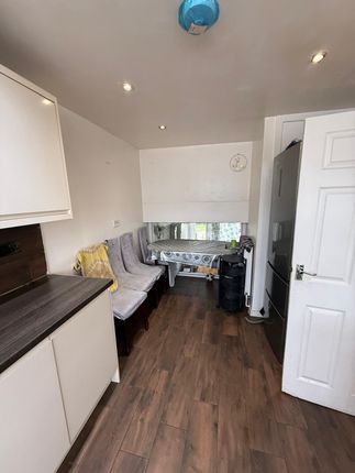 28, Falmouth Road, Leicester photo 5