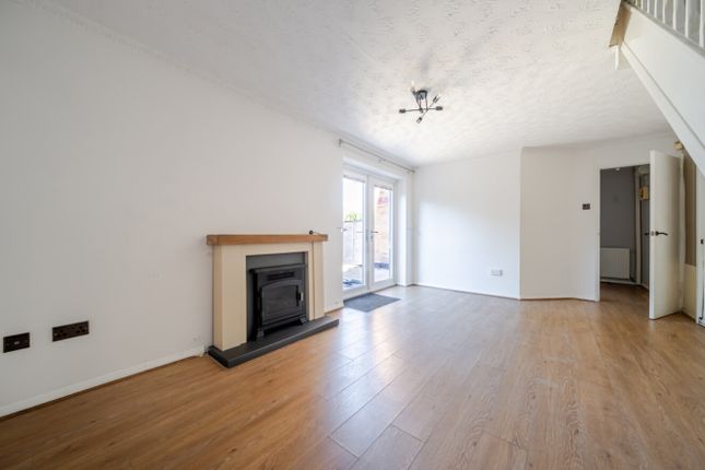 15, Maidwell Way, Grimsby photo 4