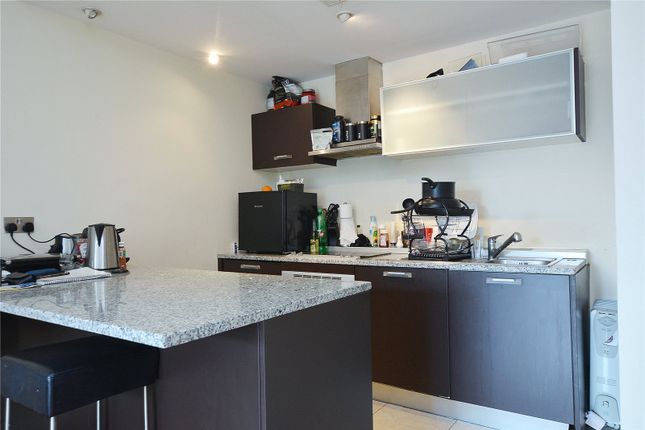 Peninsula Apartments, 108, 4 Praed Street, London photo 4