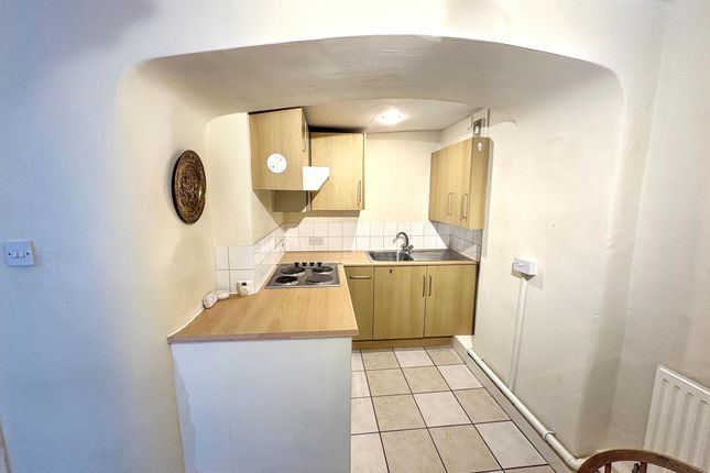 6 Ground Floor Flat, Silver Street, Tetbury photo 4