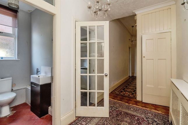 15, The Crescent, Walsall photo 4