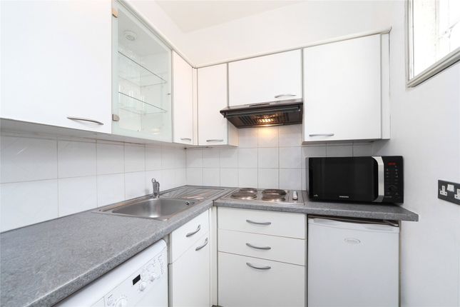 Flat 20, Broadwalk Court, 79, Palace Gardens Terrace, London photo 4