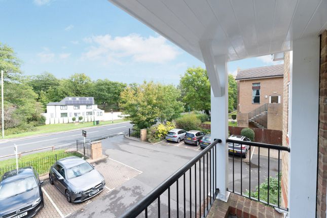 7, Haven Court, Esher photo 4